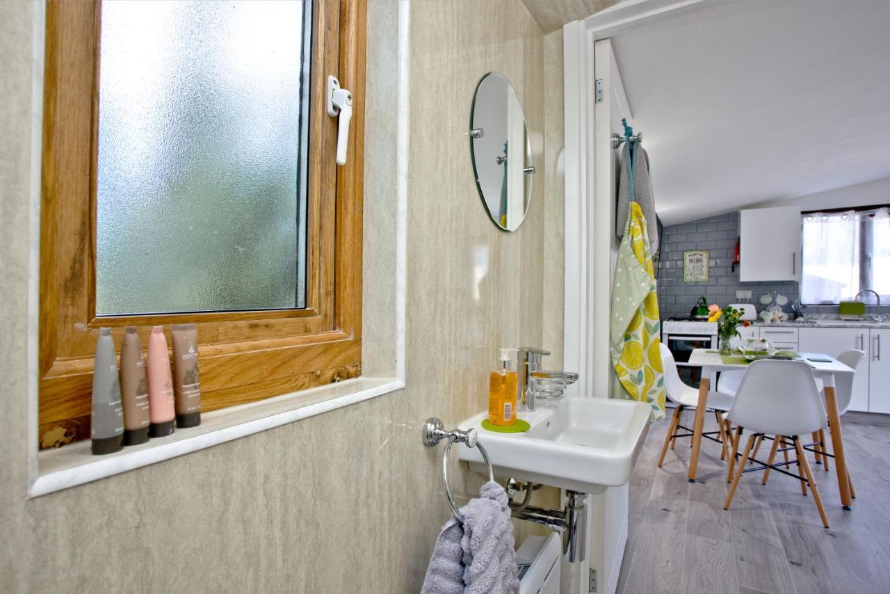 The Cabin At Hillhead Farm St Columb Major Extérieur photo